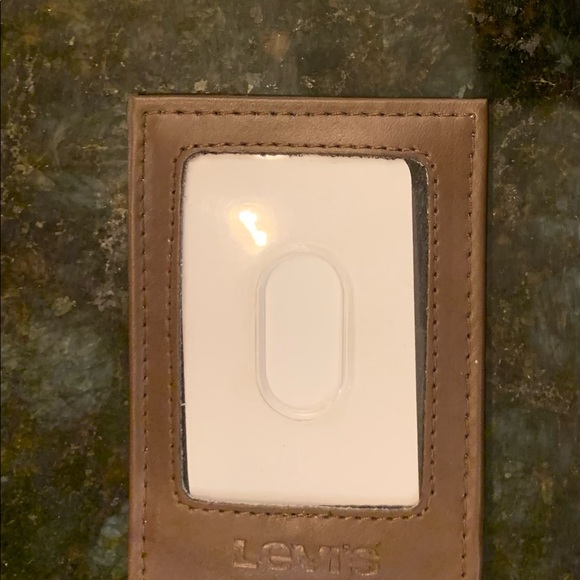 Levi’s Mens Small Magnetic Wallet, Brown, Brown Not Tan, NWOT, Never Used - Picture 10 of 11